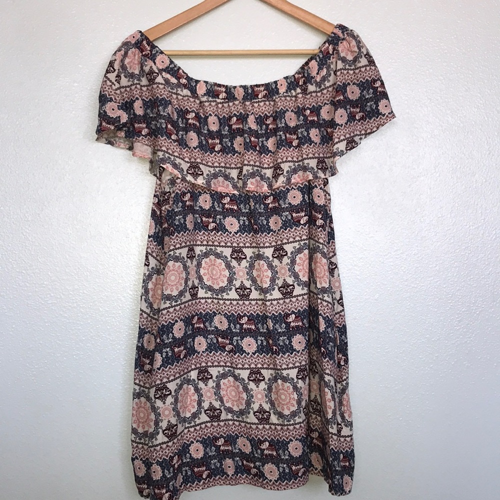 Off the shoulder dress, patterns